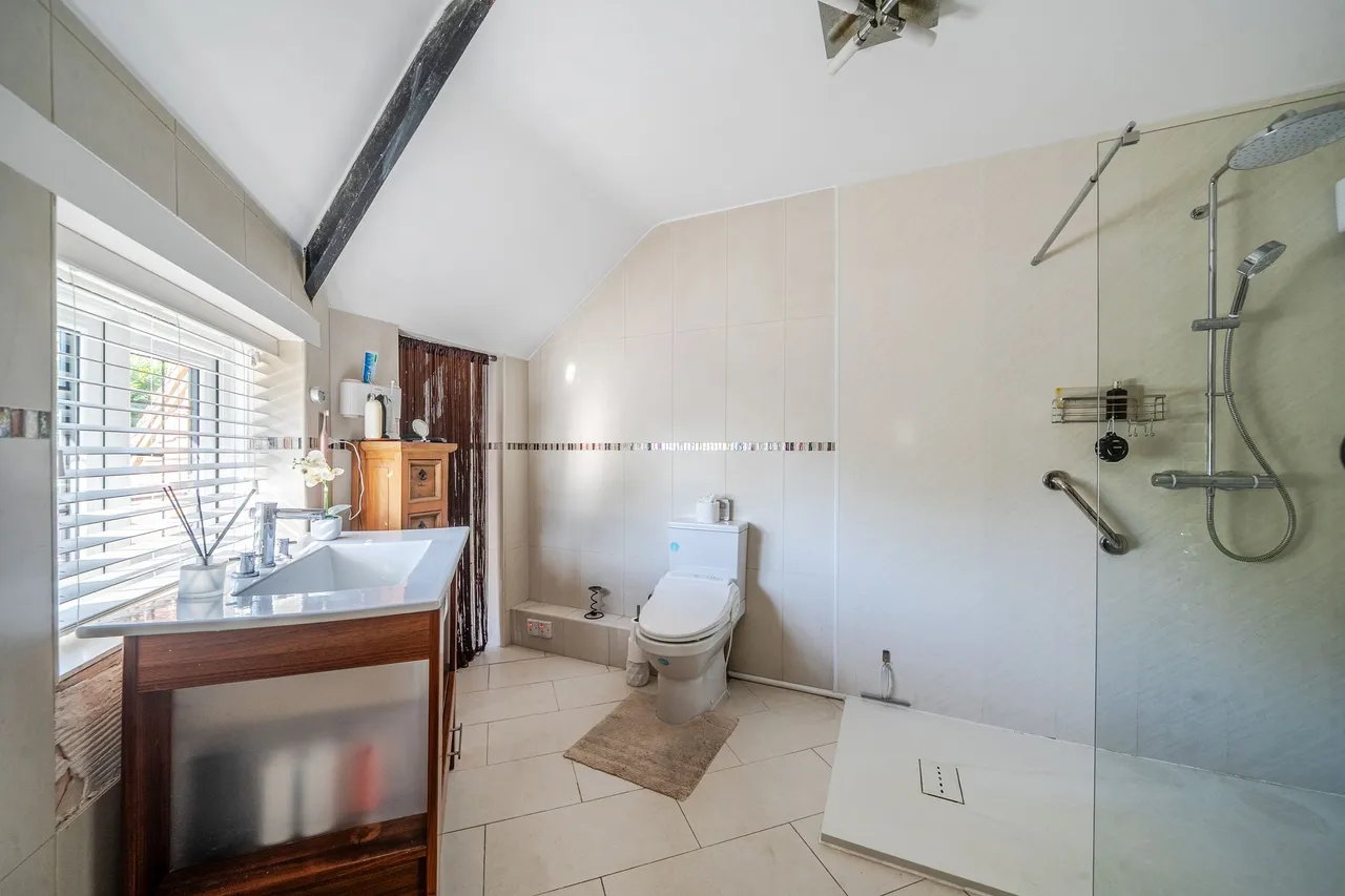Haslemere Road, Brook, GU8, photo 19