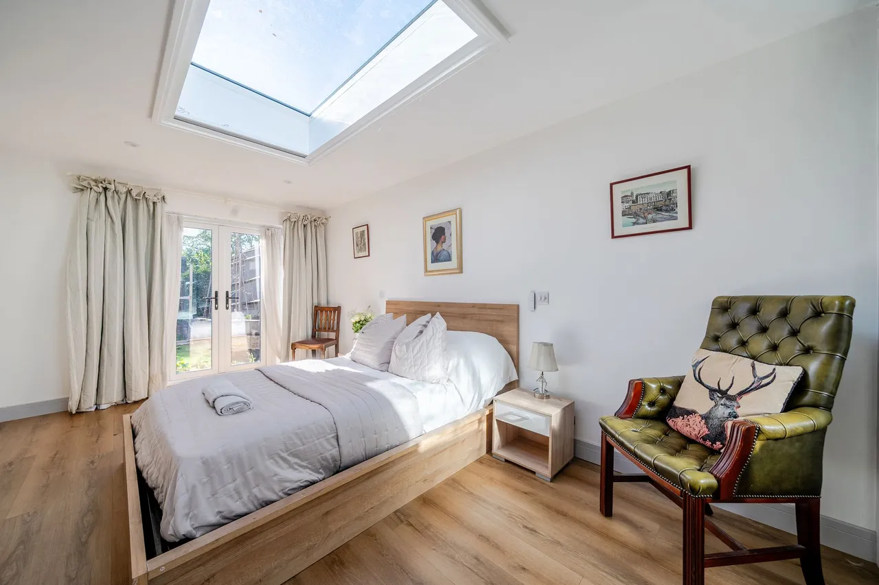 Haslemere Road, Brook, GU8, photo 16