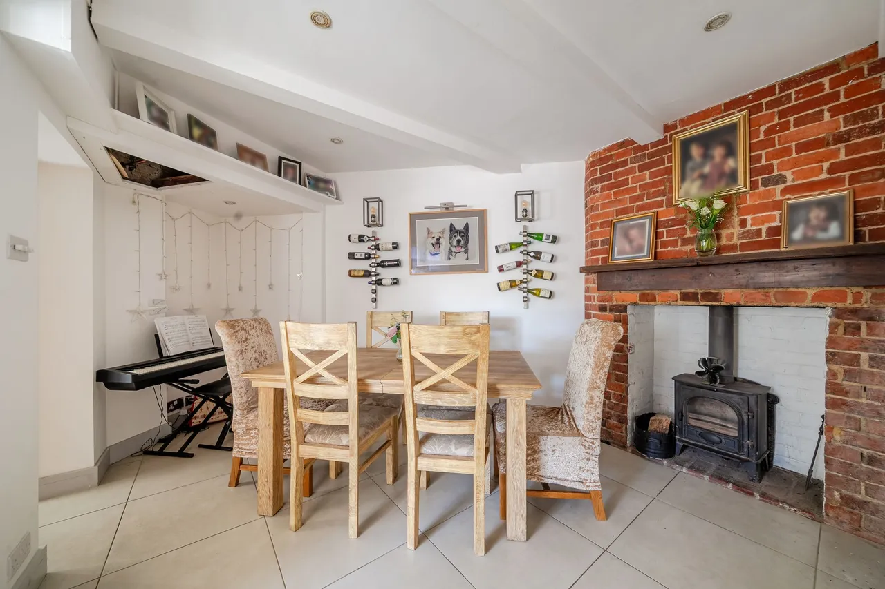Haslemere Road, Brook, GU8, photo 9