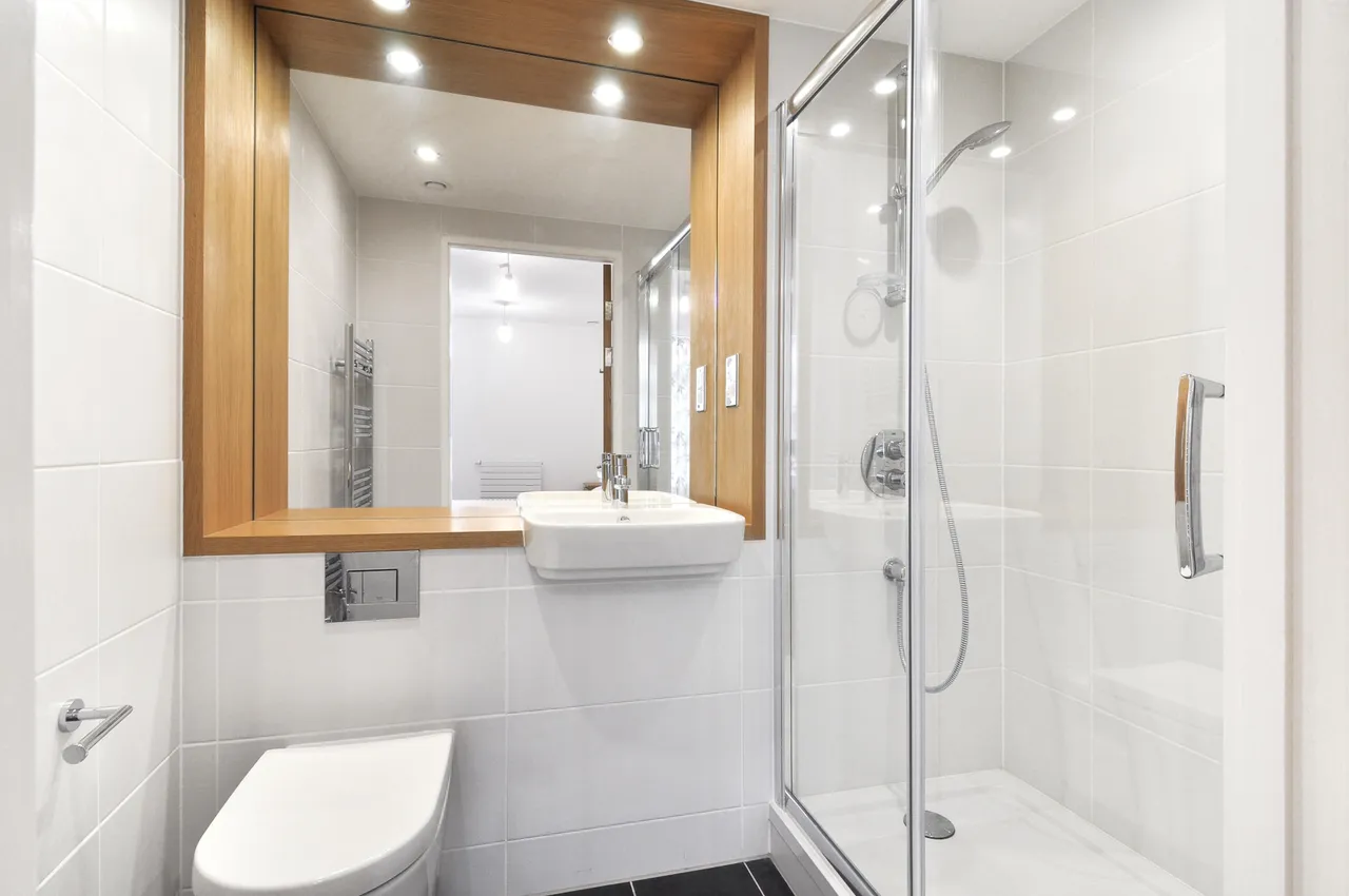 Vermilion, E16, photo 7