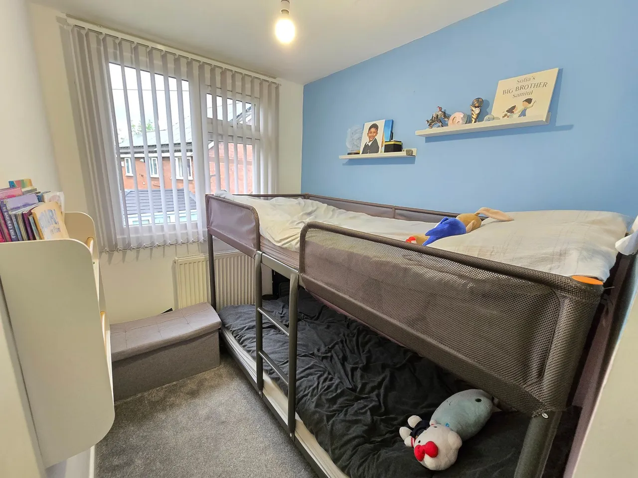 Redesmere Close, Altrincham, photo 12
