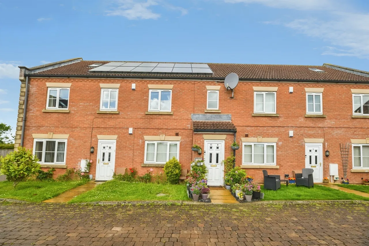 3 bed flat for sale, Levington Mews, Kirklevington, TS15