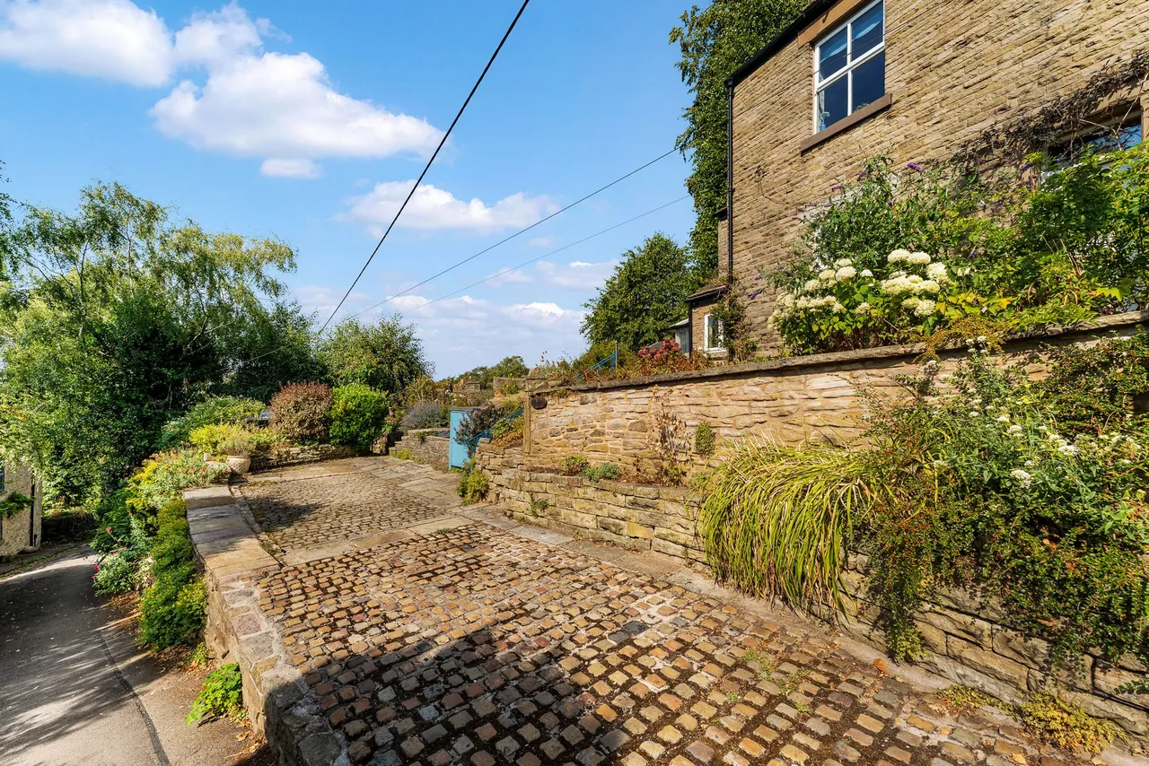 Bollington, Macclesfield, photo 63