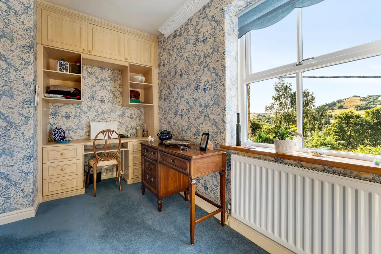 Bollington, Macclesfield, photo 42