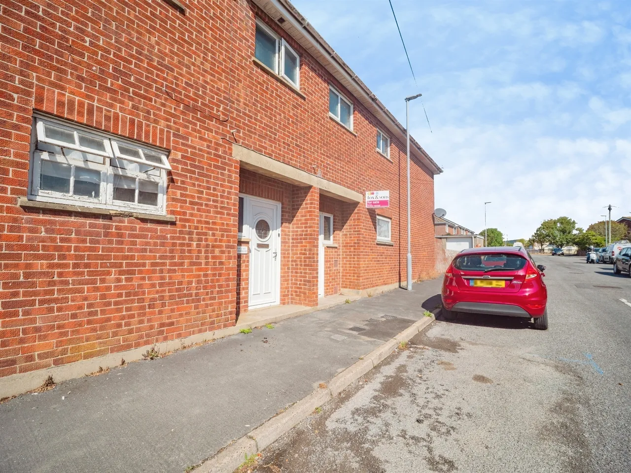 2 bed flat for sale — Chickerell Road, Weymouth