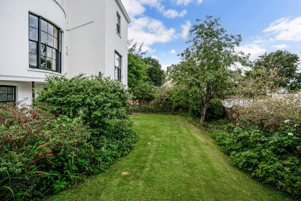 The Park, Cheltenham, GL50, photo 2