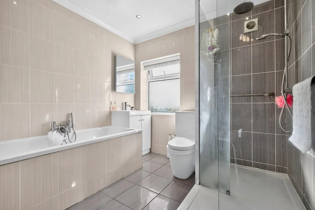 The Avenue, Harrogate, HG1, photo 7