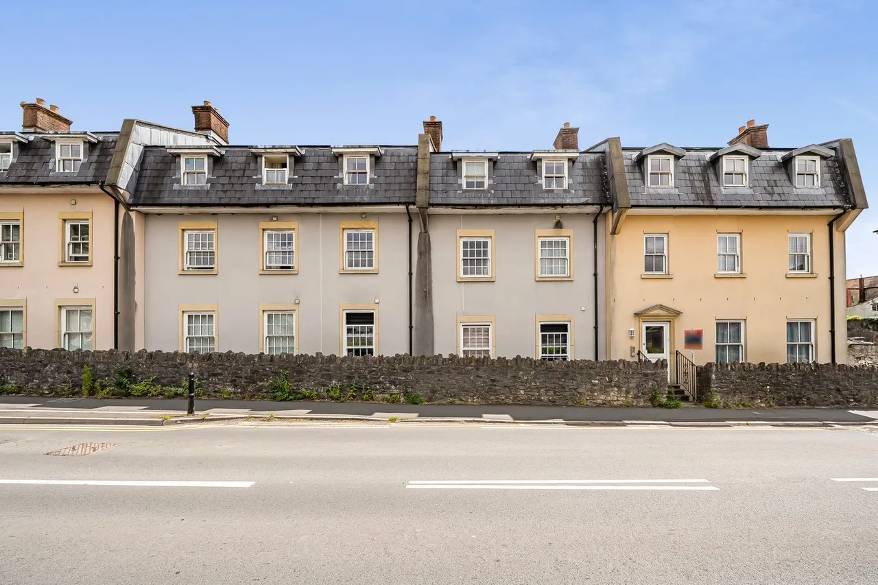 2 bed flat for sale, Lower Lane, Shepton Mallet, BA4