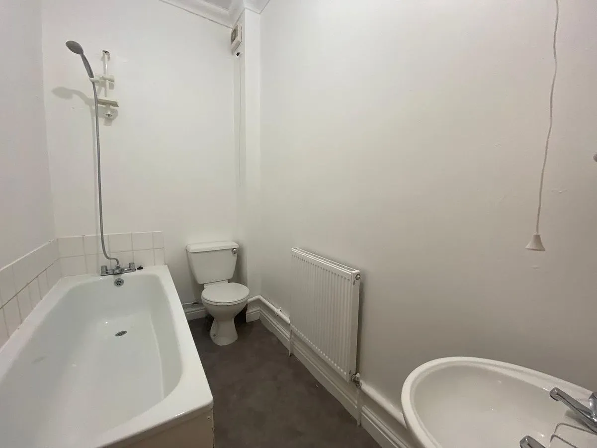 Alhambra Road, Southsea, PO4, photo 8