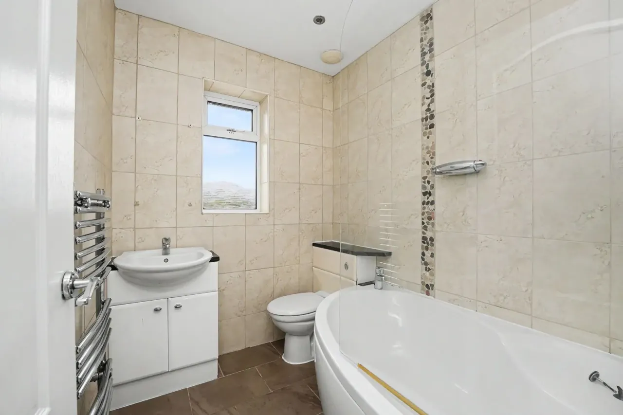 Bedford Road, Holwell, SG5, photo 16