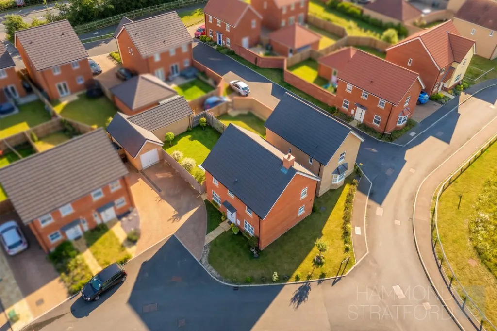 Halifax Close, Attleborough, photo 19
