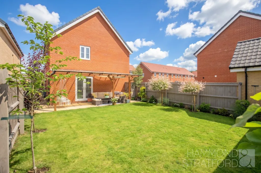 Halifax Close, Attleborough, photo 7