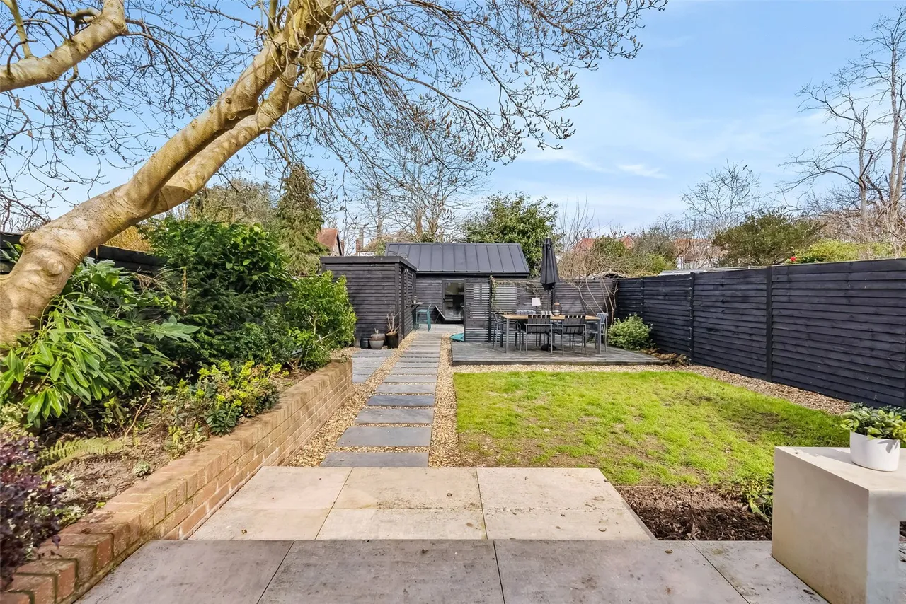 St James's Avenue, Hampton Hill, Hampton, TW12 1HH, photo 17