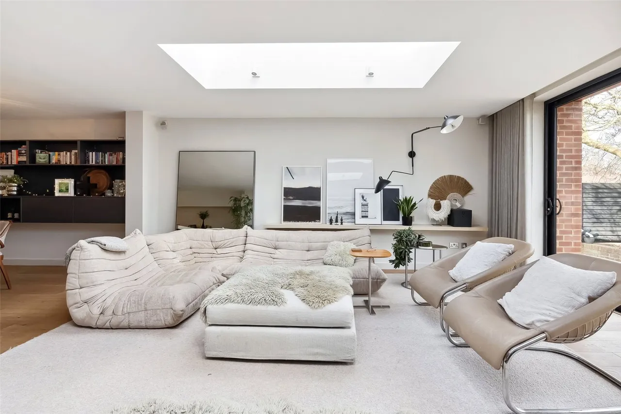 St James's Avenue, Hampton Hill, Hampton, TW12 1HH, photo 6