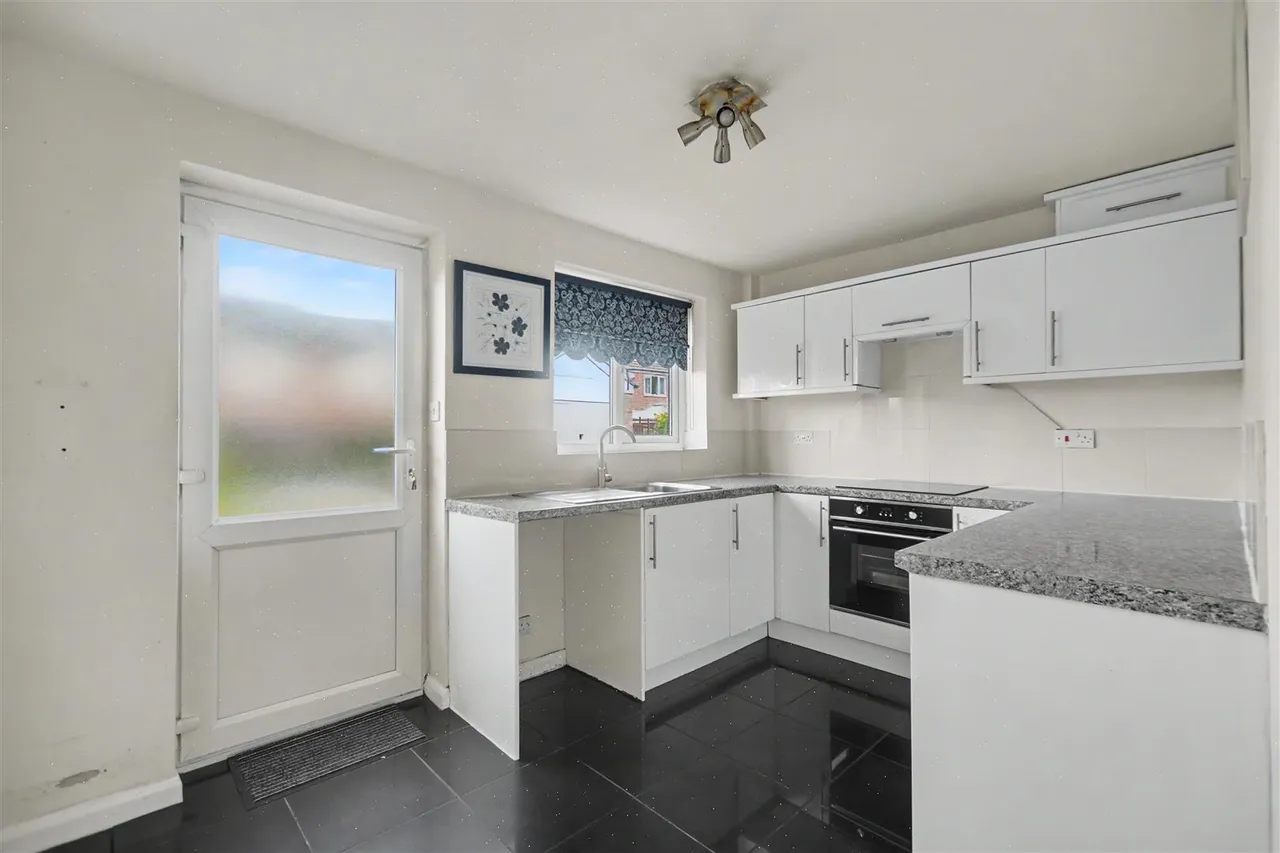 Brook Close, Long Eaton, NG10, photo 3