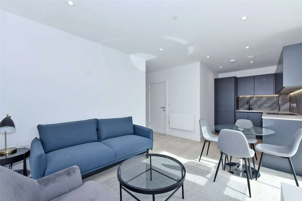 Artesian House, Memorial Avenue, Slough, SL1 3GR, photo 4