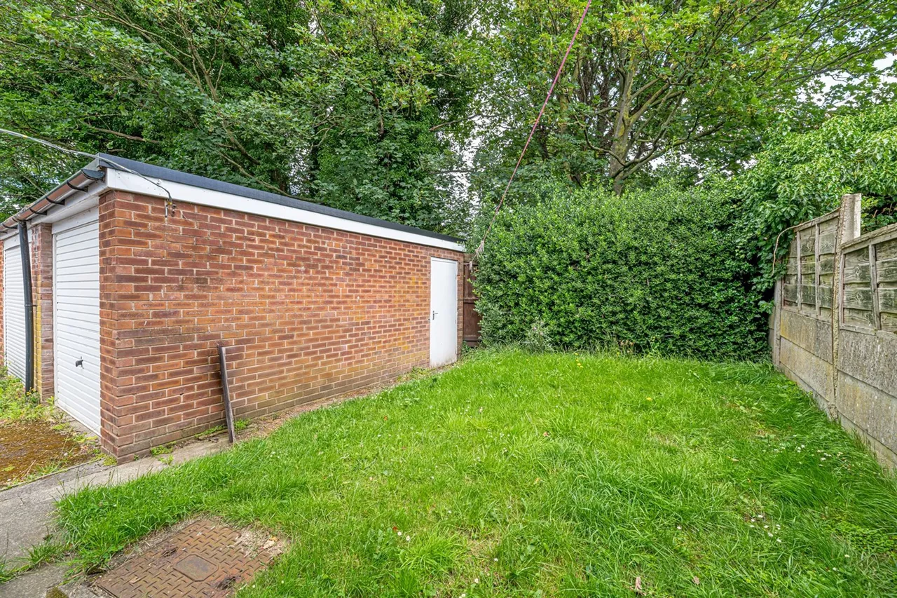 Sandfields, Frodsham, photo 14
