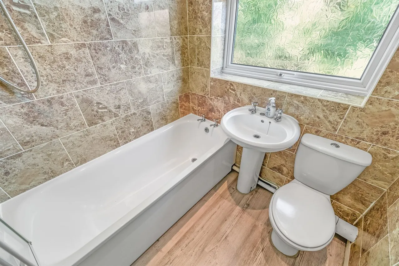 Sandfields, Frodsham, photo 8