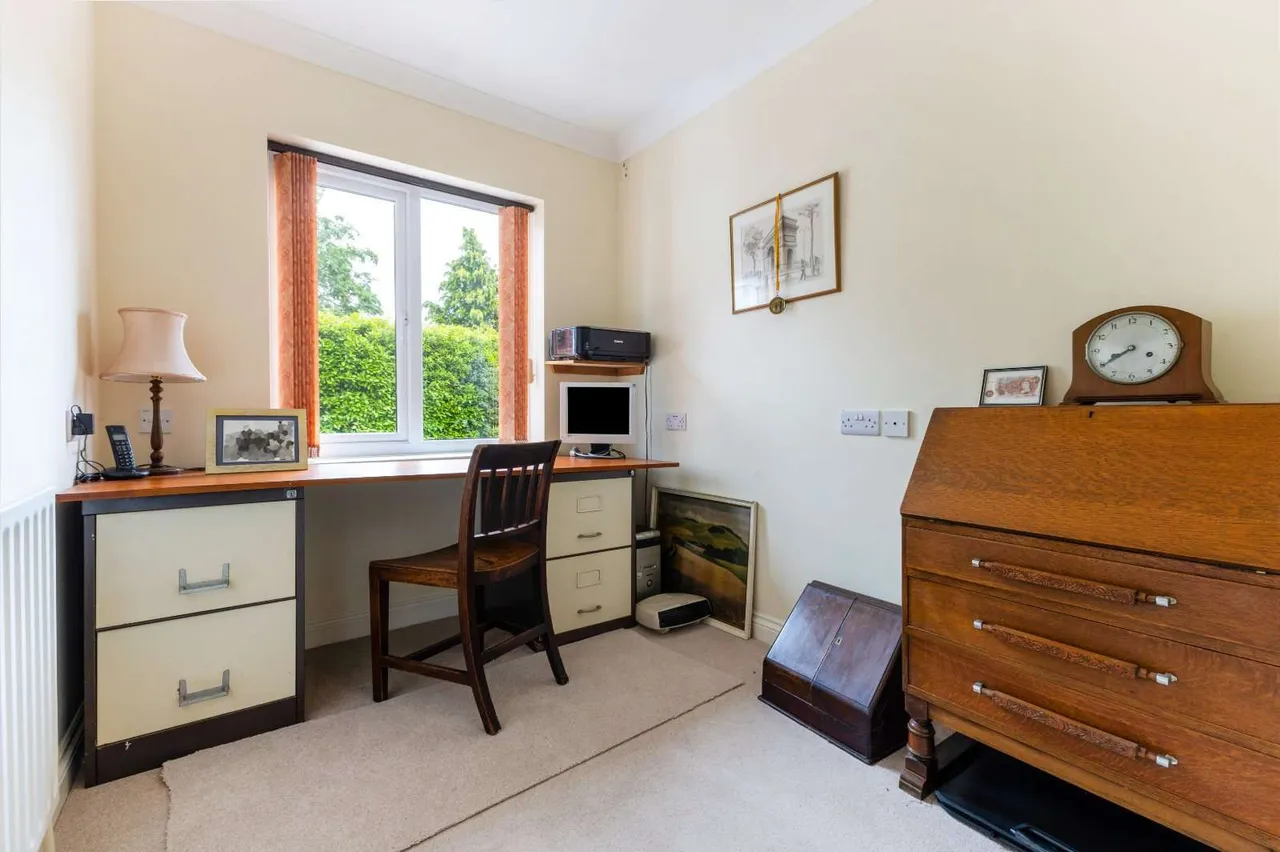 Weston Road, Upton Grey, Basingstoke, Hampshire, RG25 2RH, photo 5