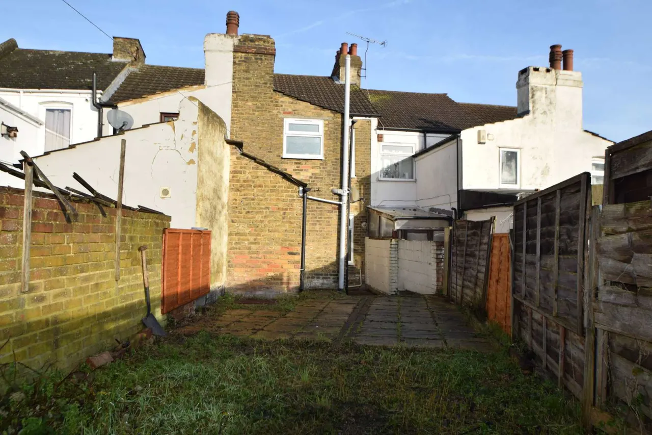 Leopold Road, Chatham, Kent, ME4 5SX, photo 11
