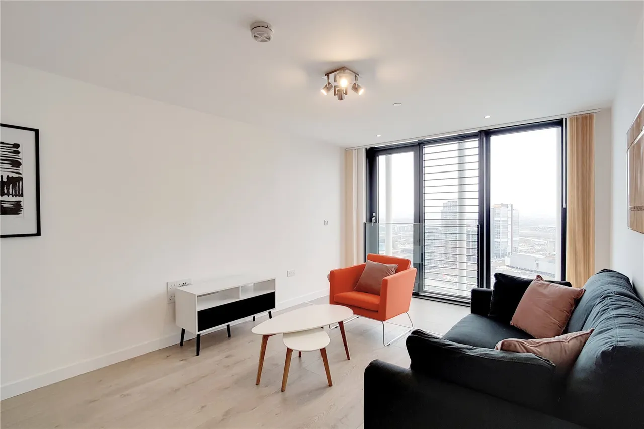 Great Eastern Road, London, E15, photo 2