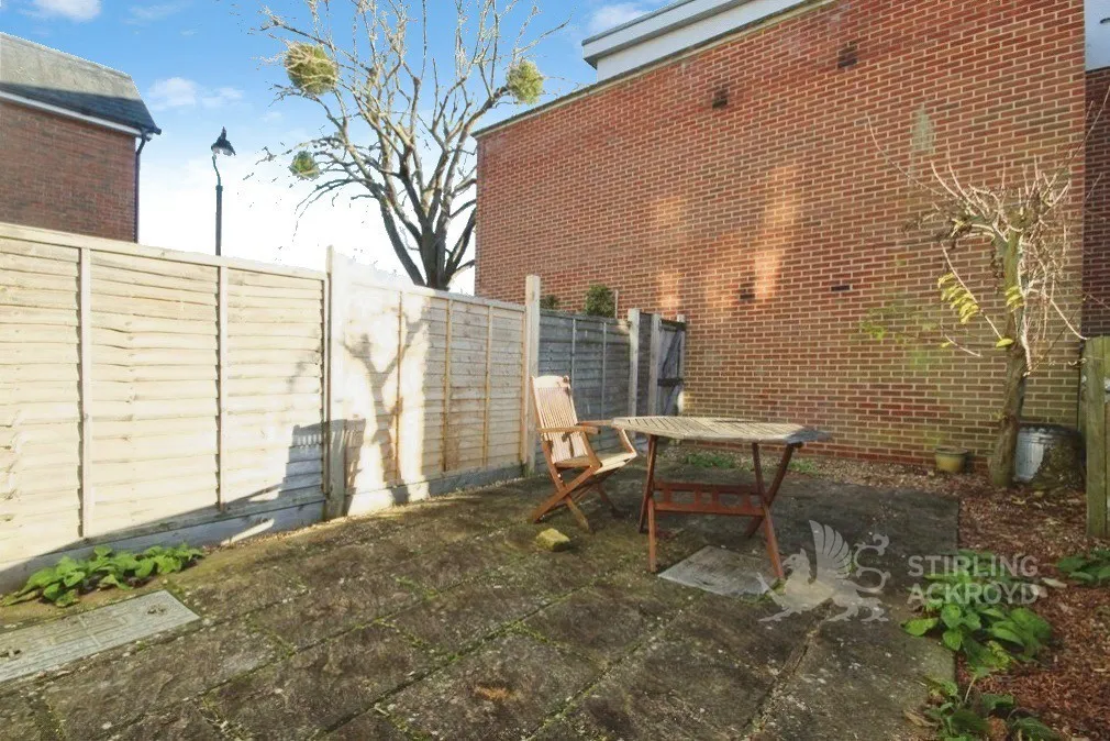 Drummond Road, Guildford, GU1, photo 7