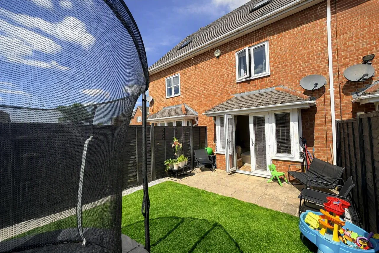 Oriel Close, Milton Keynes, MK12, photo 15