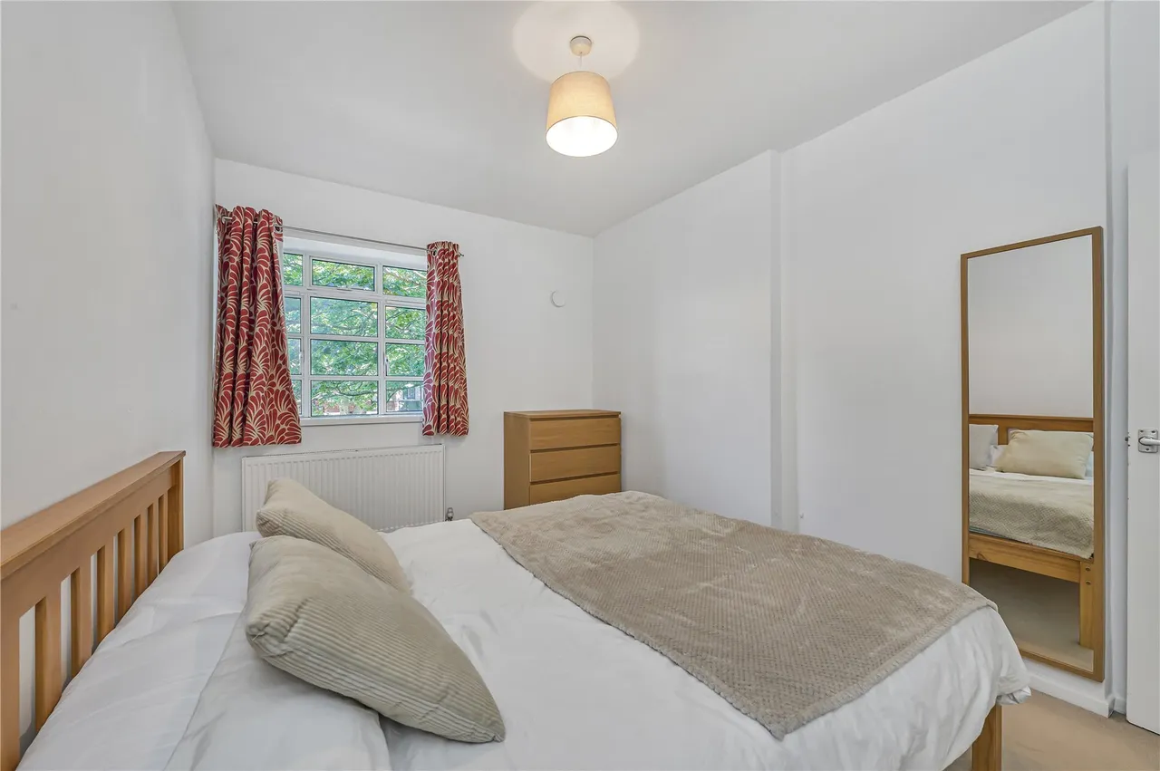 Oaklands Estate, London, SW4, photo 9