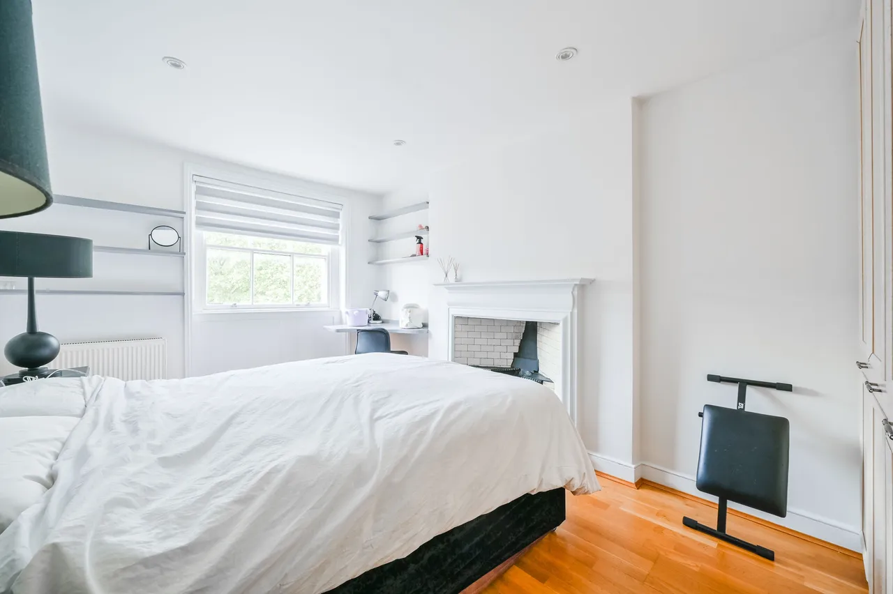 Flat 5, 12 Mecklenburgh Square, London, photo 4