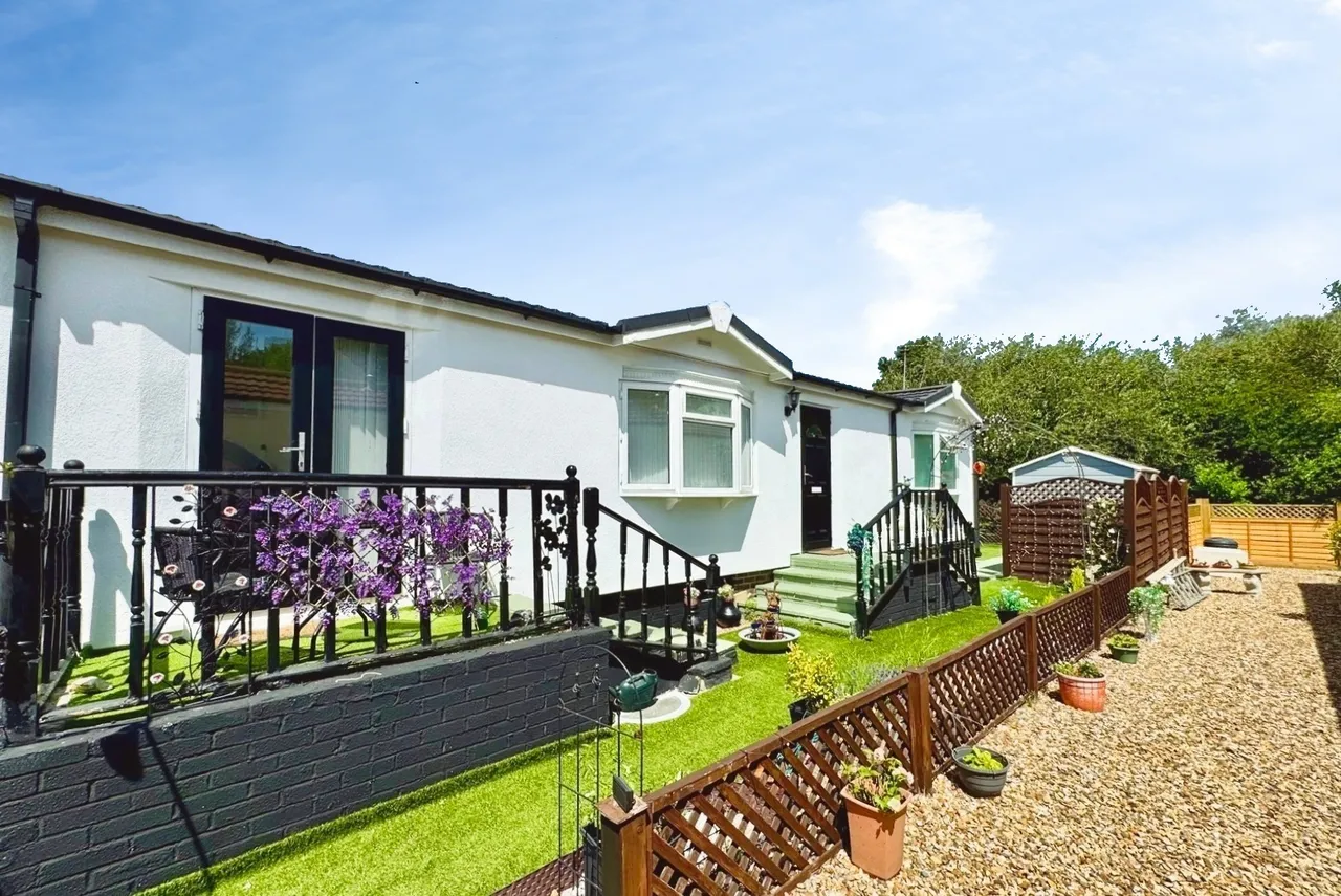 Water End Park, Old Basing, Basingstoke, Hampshire, RG24 7BB, photo 7