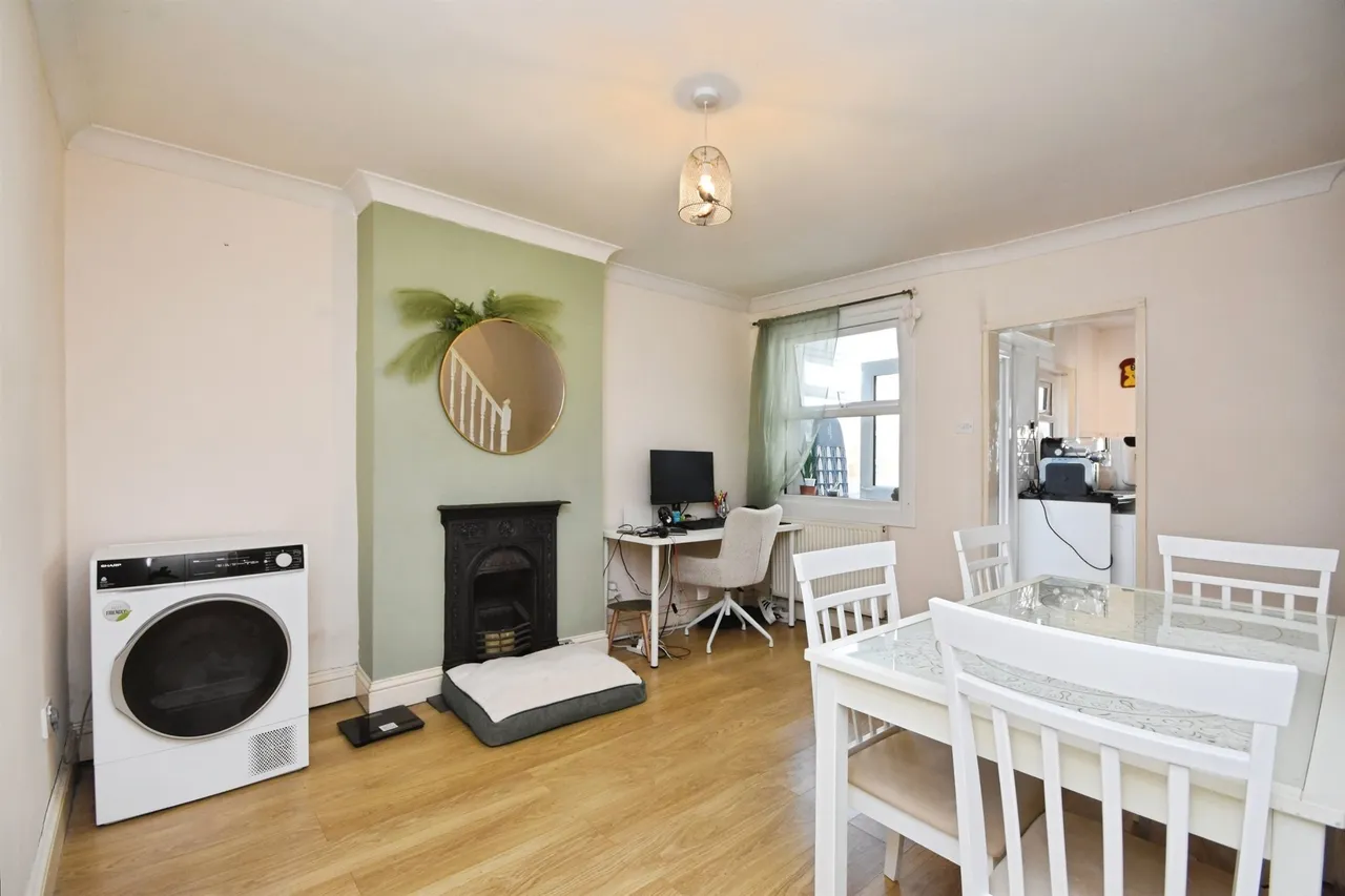 Coggeshall Road, Braintree, CM7, photo 4