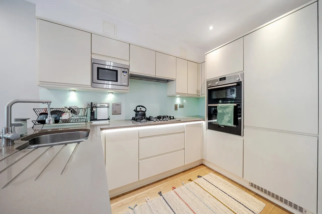 Commerell Street, SE10, photo 12