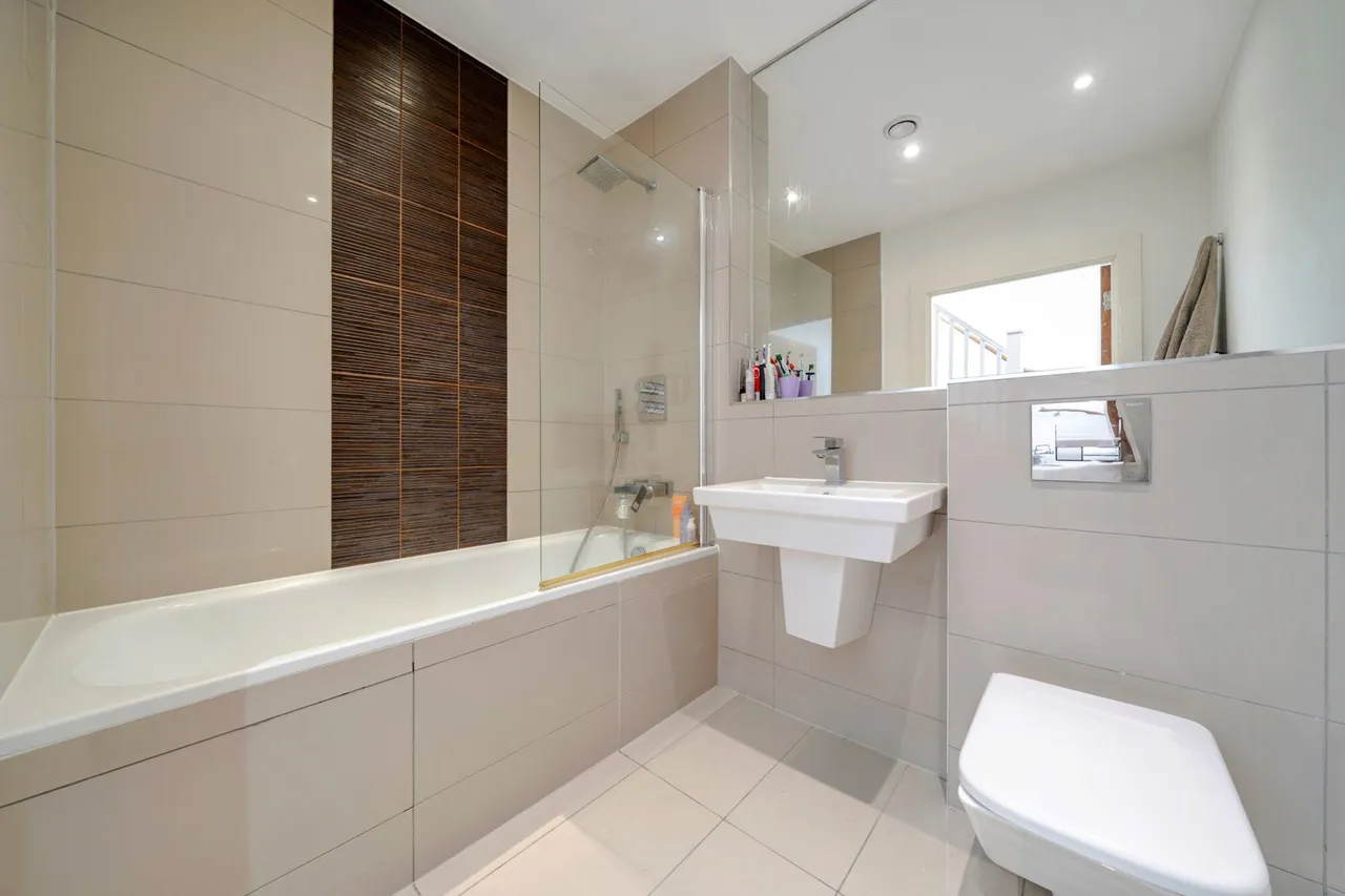Commerell Street, SE10, photo 6