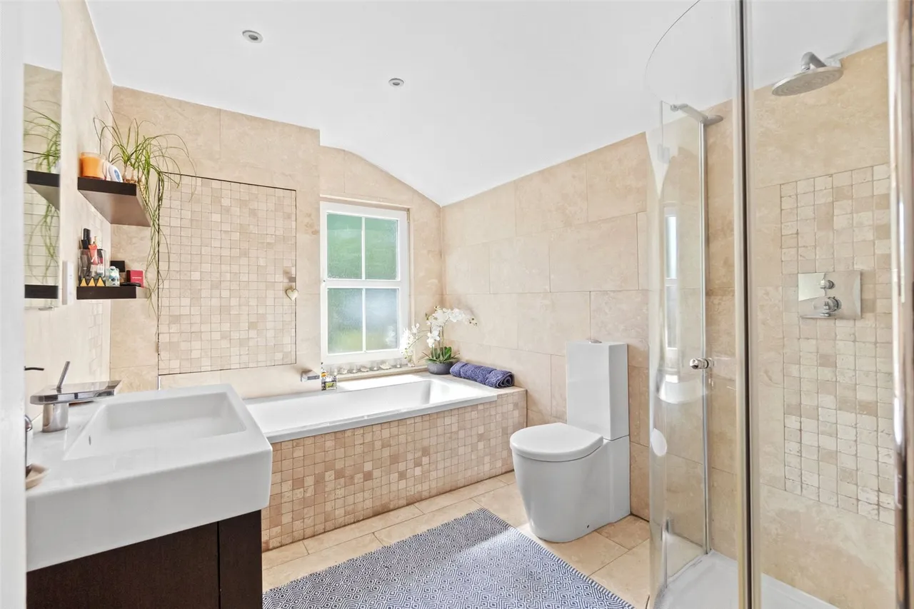 Heathfield South, Twickenham, TW2 7SS, photo 8