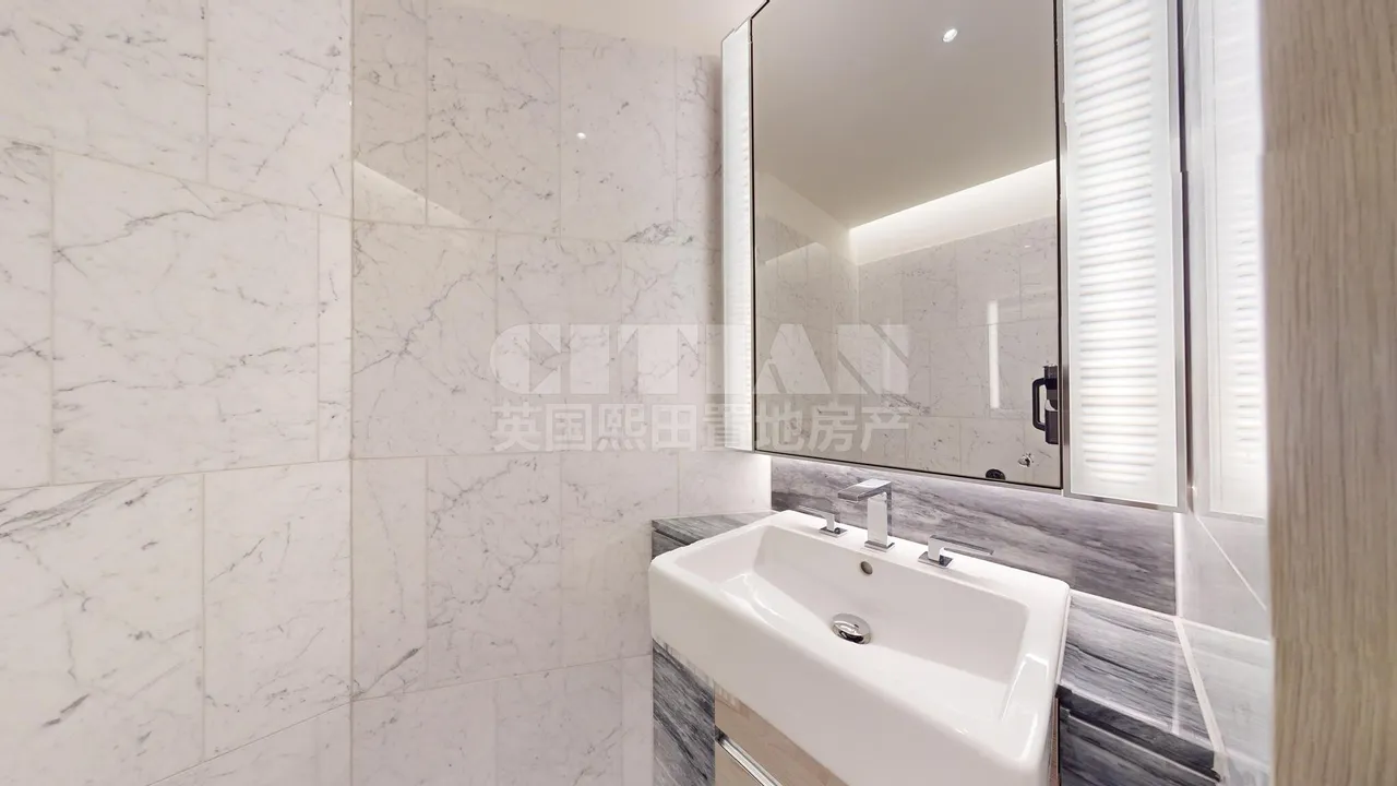 Nine Elms Lane, London, SW8, photo 29