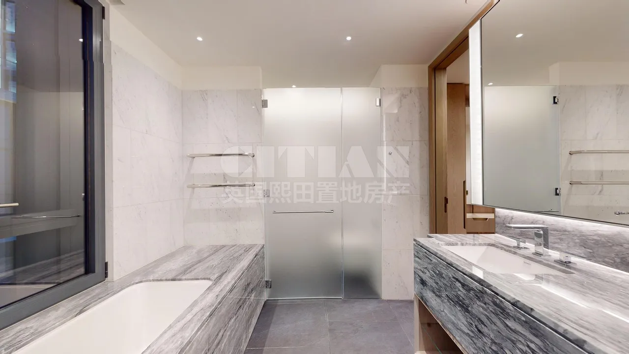 Nine Elms Lane, London, SW8, photo 14