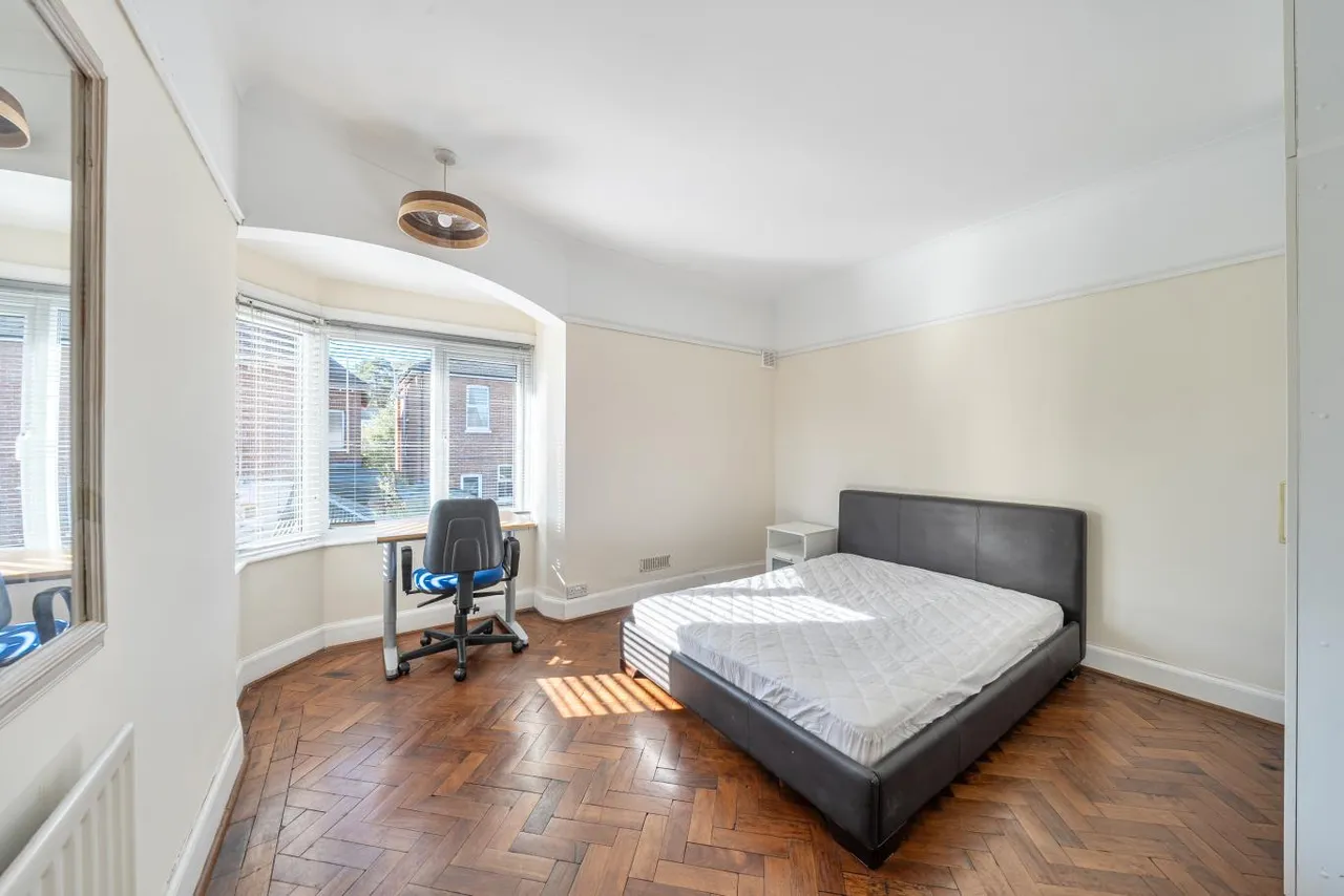 Stanfield Road, BH9, photo 17