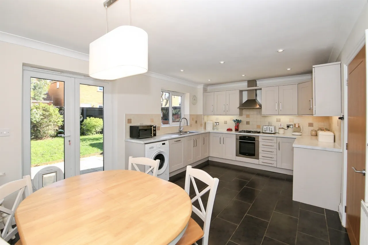 Hallcroft Road, Peterborough, PE7, photo 6