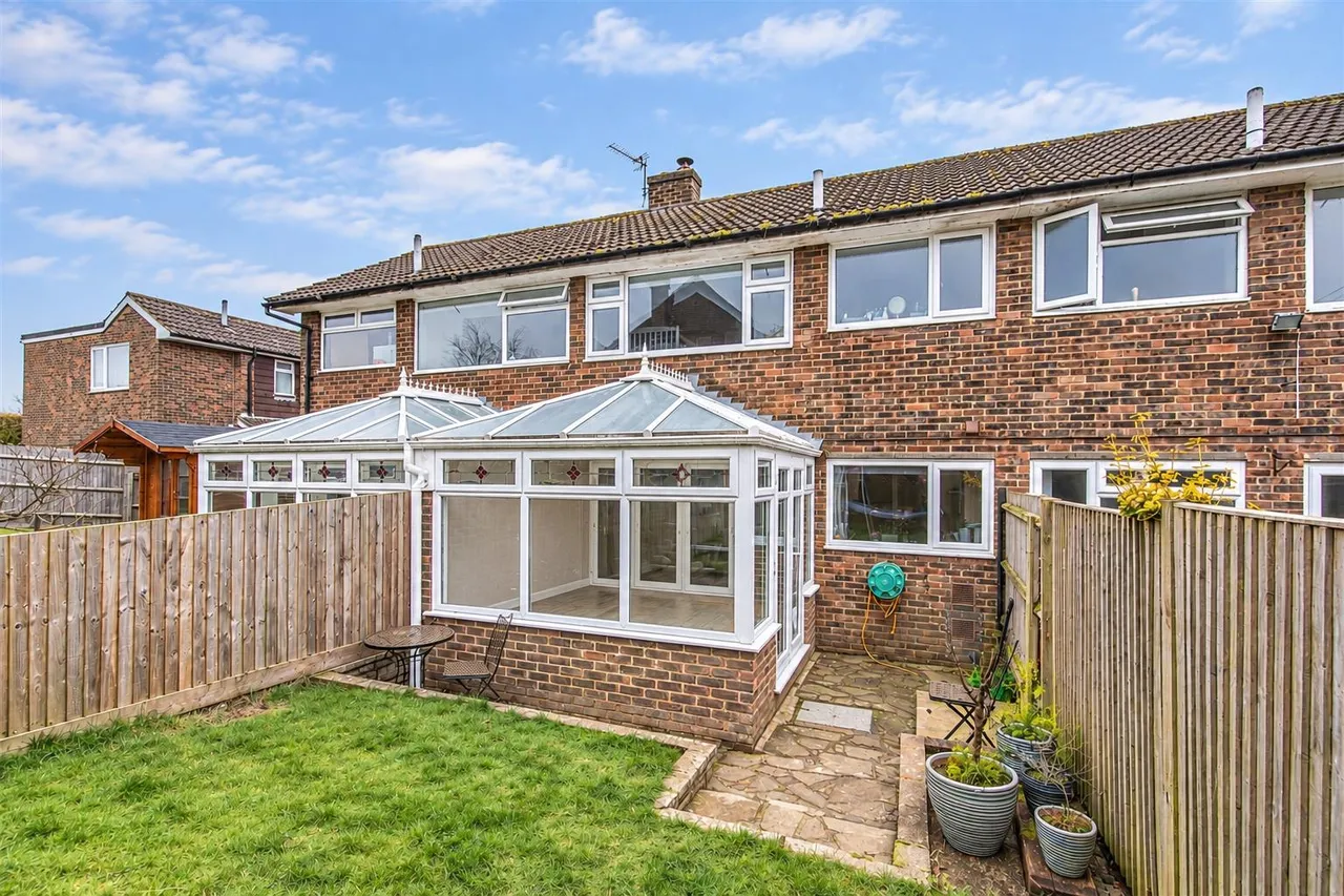 Hurstshaw Gardens, Vines Cross, TN21 9EP, photo 10