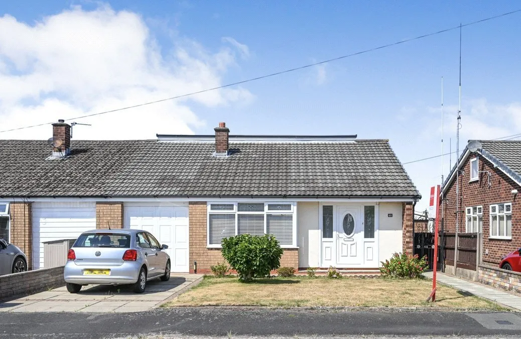 3 bed house for sale — Melrose Avenue, Burtonwood, Warrington, Cheshire, WA5