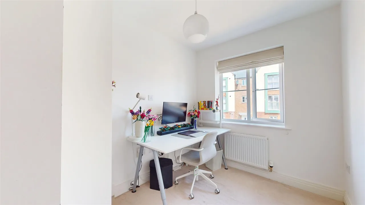 Pembroke Lane, Whitehouse, photo 15