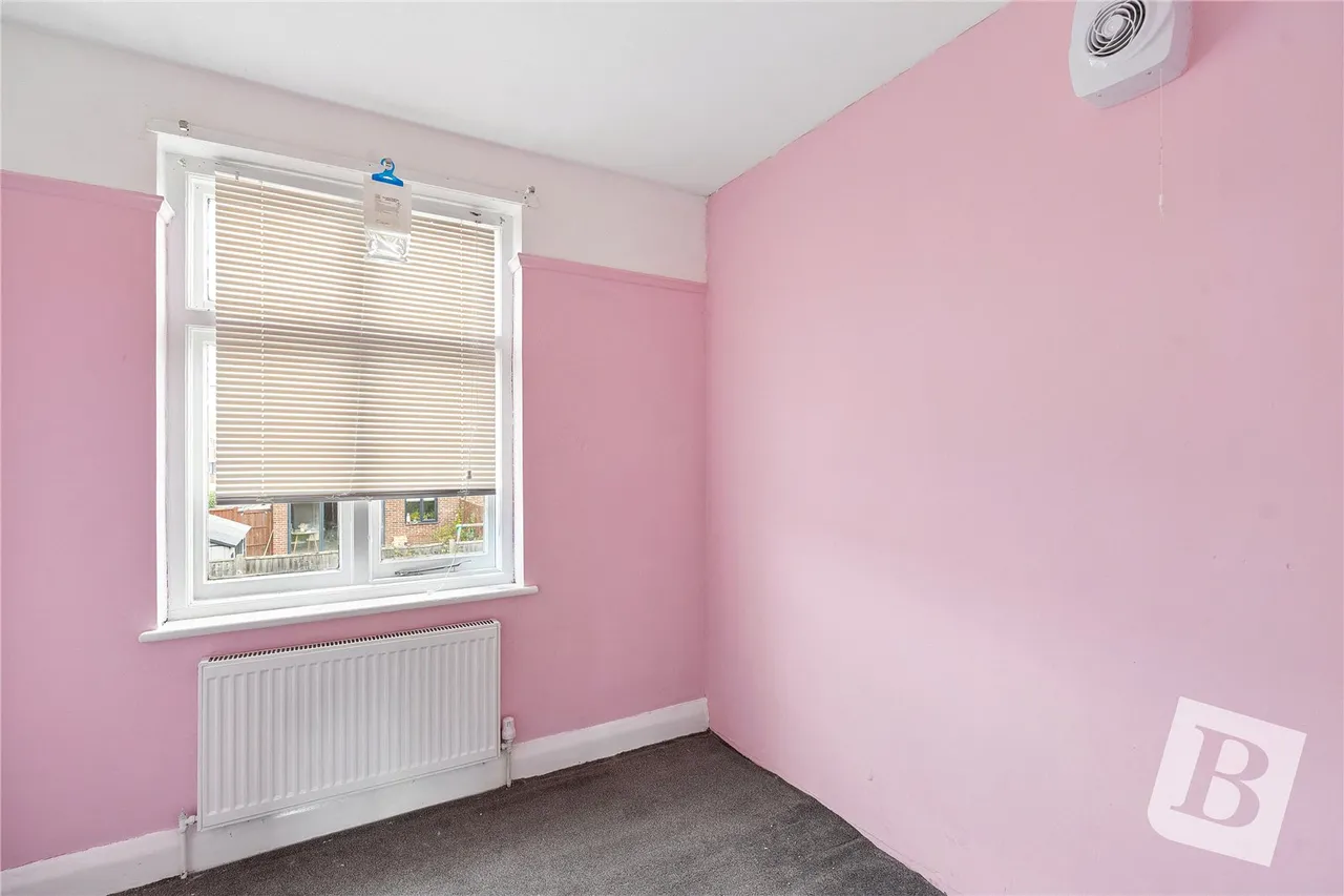 Bata Avenue, East Tilbury, Tilbury, RM18, photo 10
