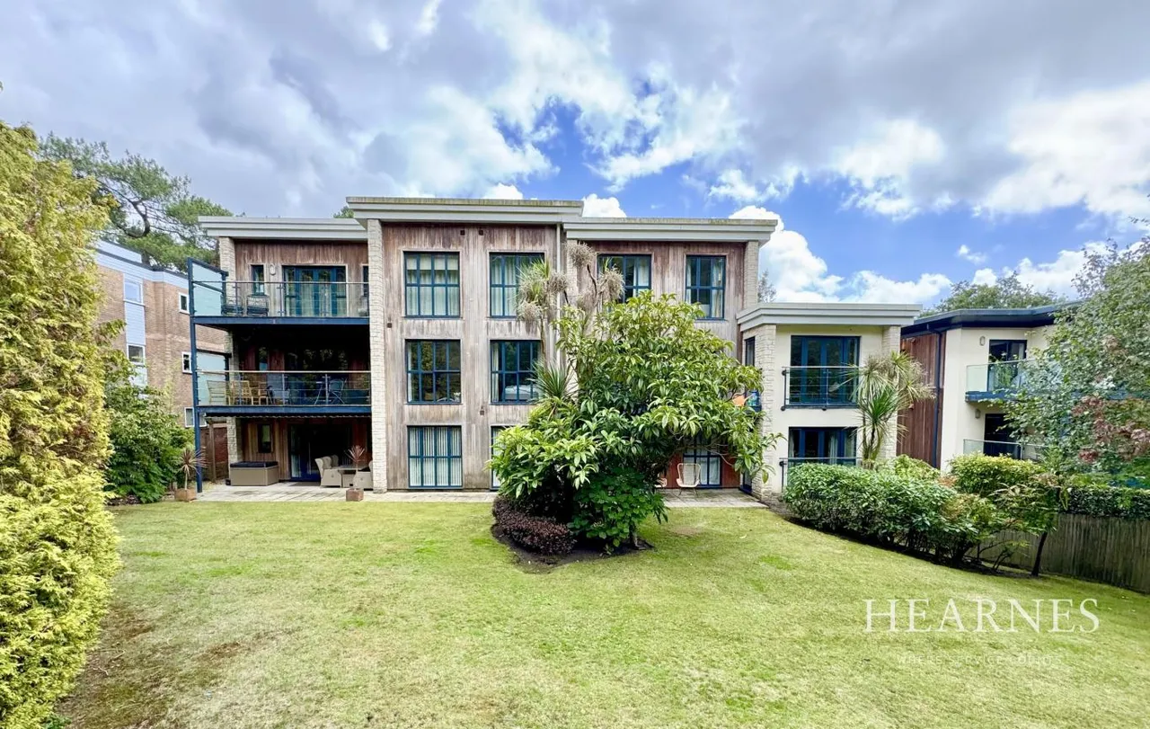 2 bed flat for sale, Glenferness Avenue, BH4