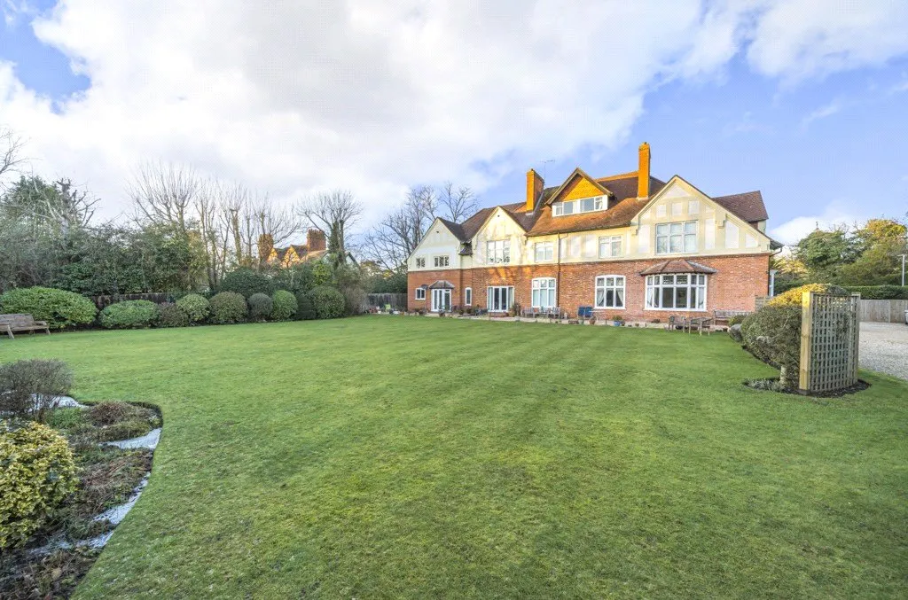 Murdoch Road, Wokingham, RG40, photo 6