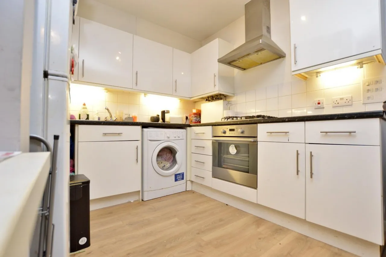 Walton Road, Manor Park, E12, photo 3