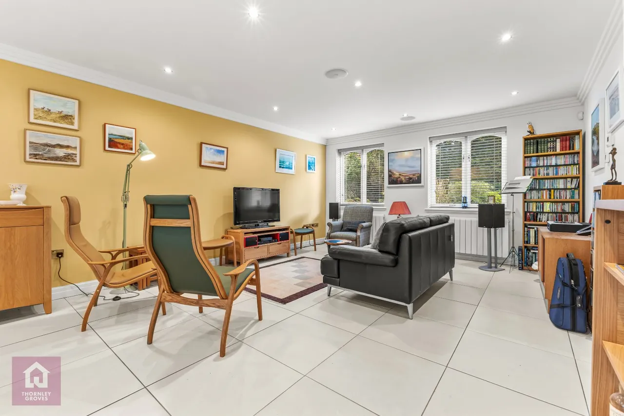 Devisdale Road, Altrincham, WA14, photo 4