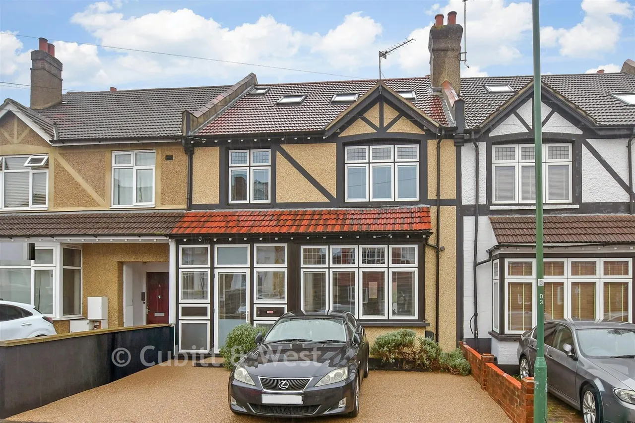6 bed house for sale, Clarendon Road, Wallington, SM6