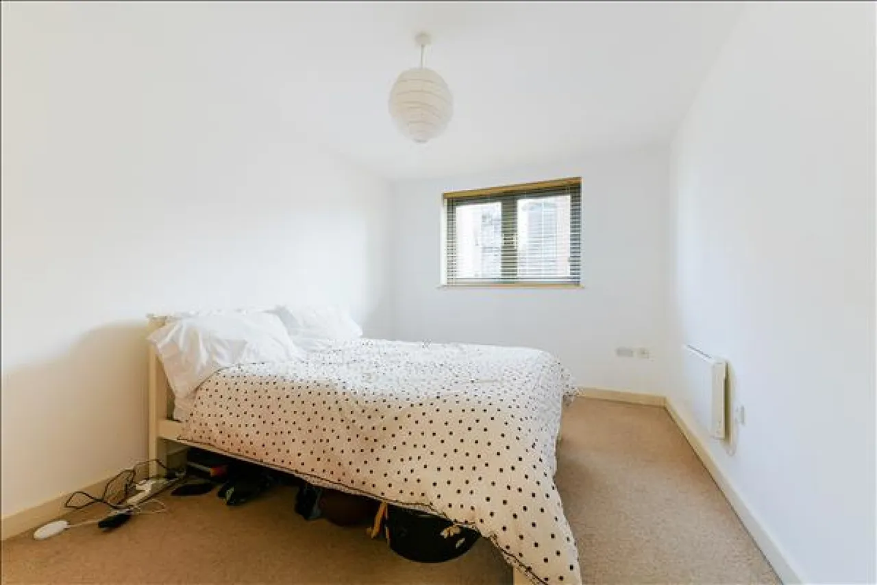 Chapter Way, Colliers Wood, photo 7