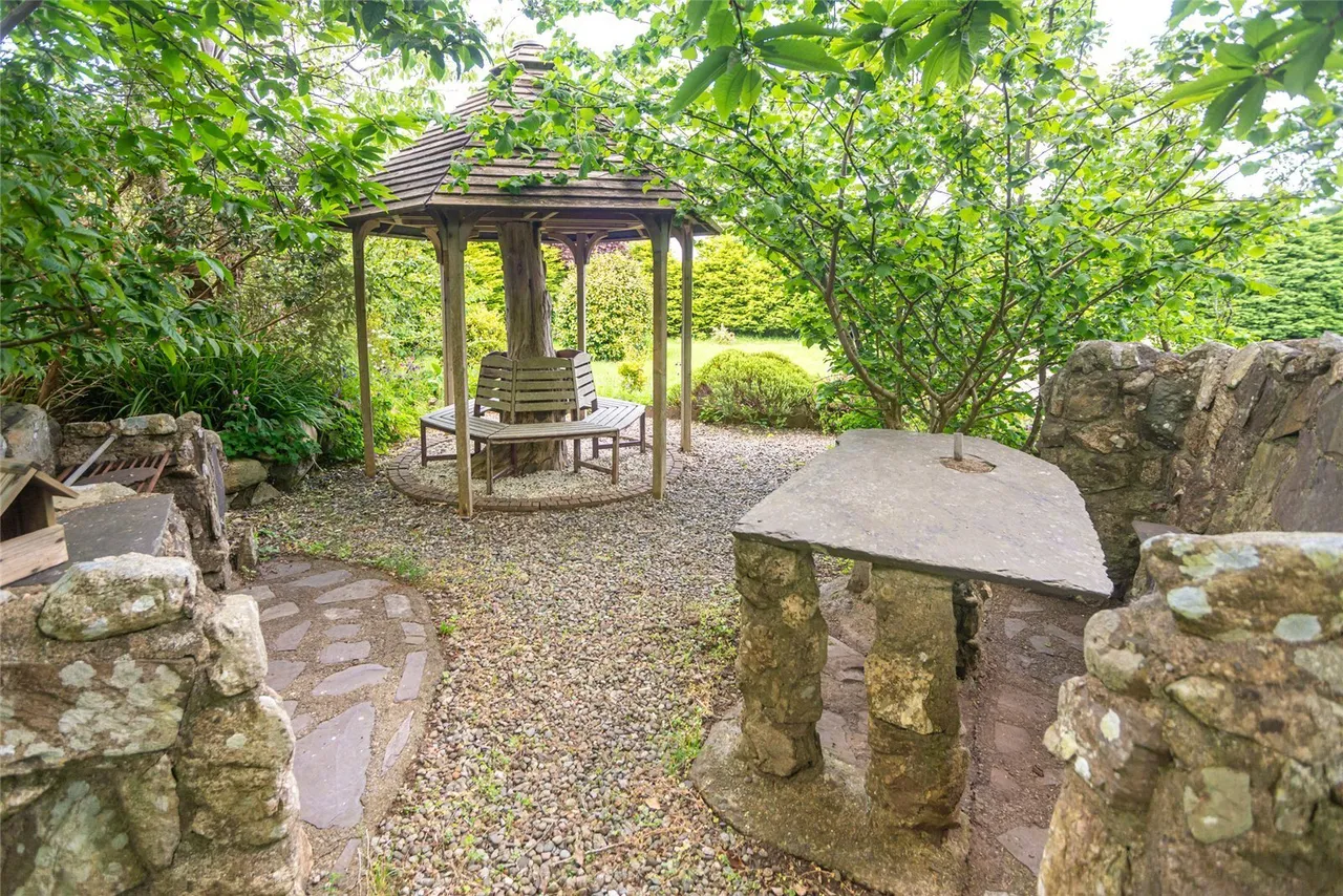 Llanrug, Caernarfon, LL55, photo 17