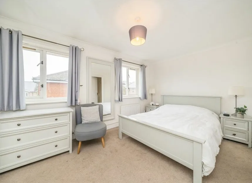Harvest Lane, Thames Ditton, KT7, photo 5